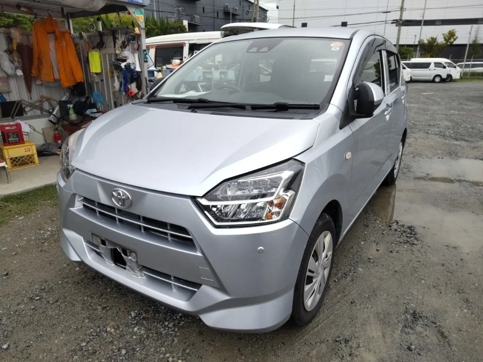 Toyota Pixis Epoch LA350A 2020